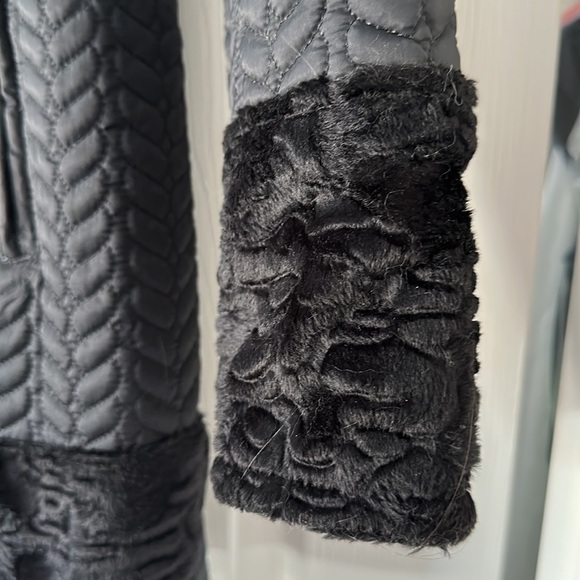 Jacket - Picture 5 of 10